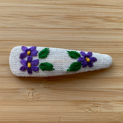 刺繍パッチンピン(5cm) 1枚目の画像