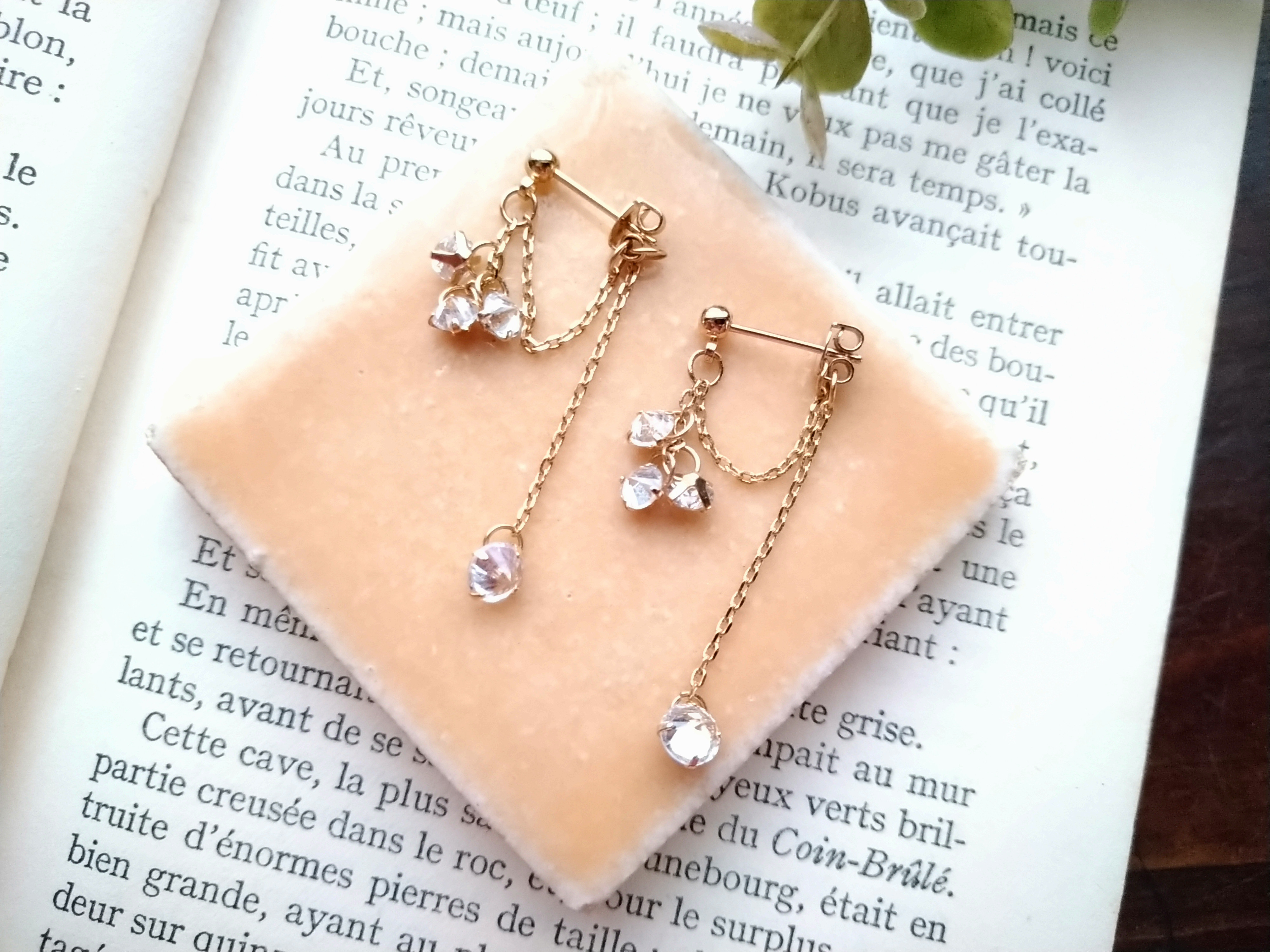 14kgf キュービックジルコニアのピアス／イヤリング ピアス
