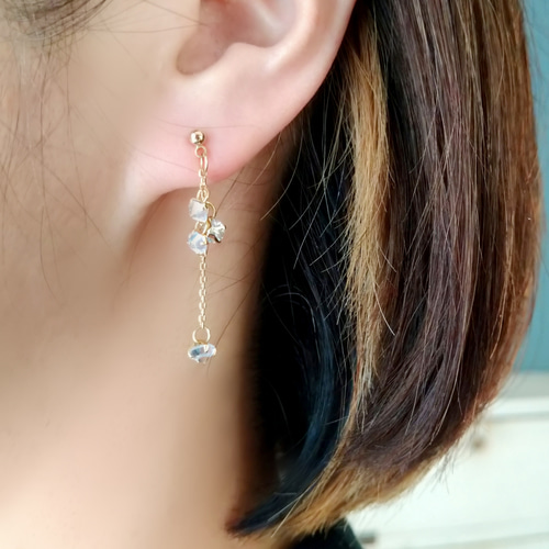 14kgf キュービックジルコニアのピアス／イヤリング ピアス