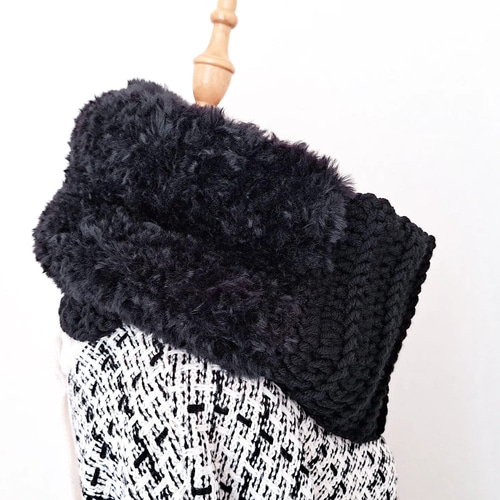 漆黒の異素材mixボリュームスヌード【ブラック×ブラック】 スヌード