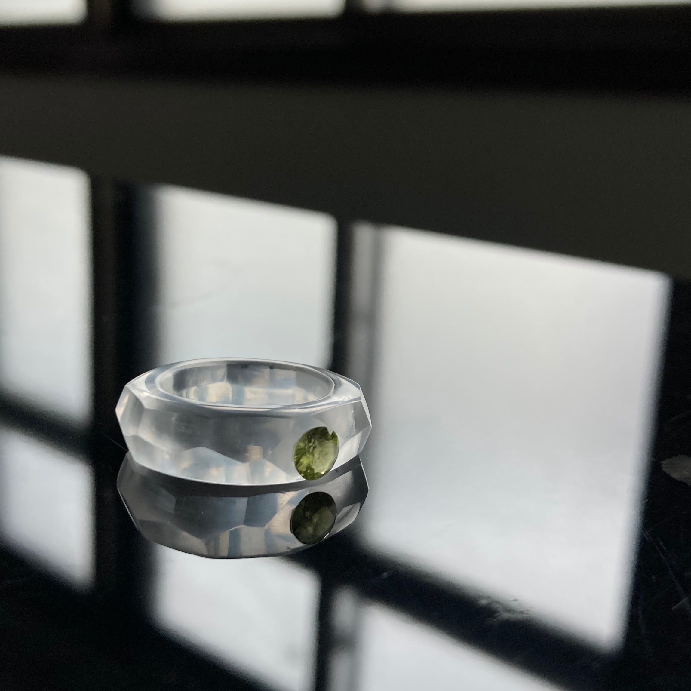 ペリドットの水晶リング(ツヤ消し)
