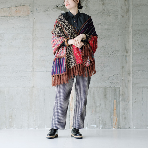 【復刻版】一款吸睛的圍巾！大拼接披肩（22w-18）A款 第4張的照片