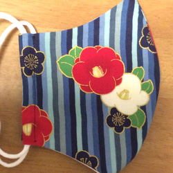 送料無料　立体 布マスク ハンドメイド かわいい 和柄 椿 花柄 縞柄 梅 つばき 青色系 (裏地白)B 着物 3枚目の画像