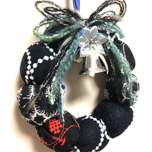 ミナペルホネン クリスマスリース ポンデリース ブラック系 その他