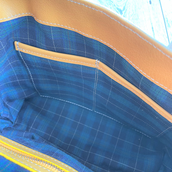 【生成×マスタード】帆布と本革の小さめトートバッグ 7枚目の画像
