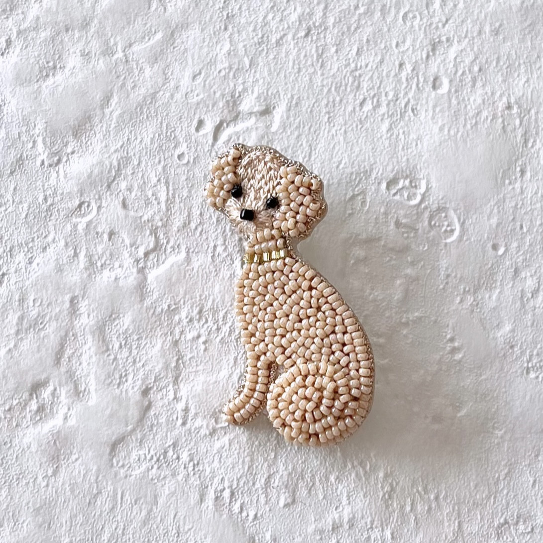 オートクチュール刺繍  プードルのブローチ【アプリコット】 5,520円