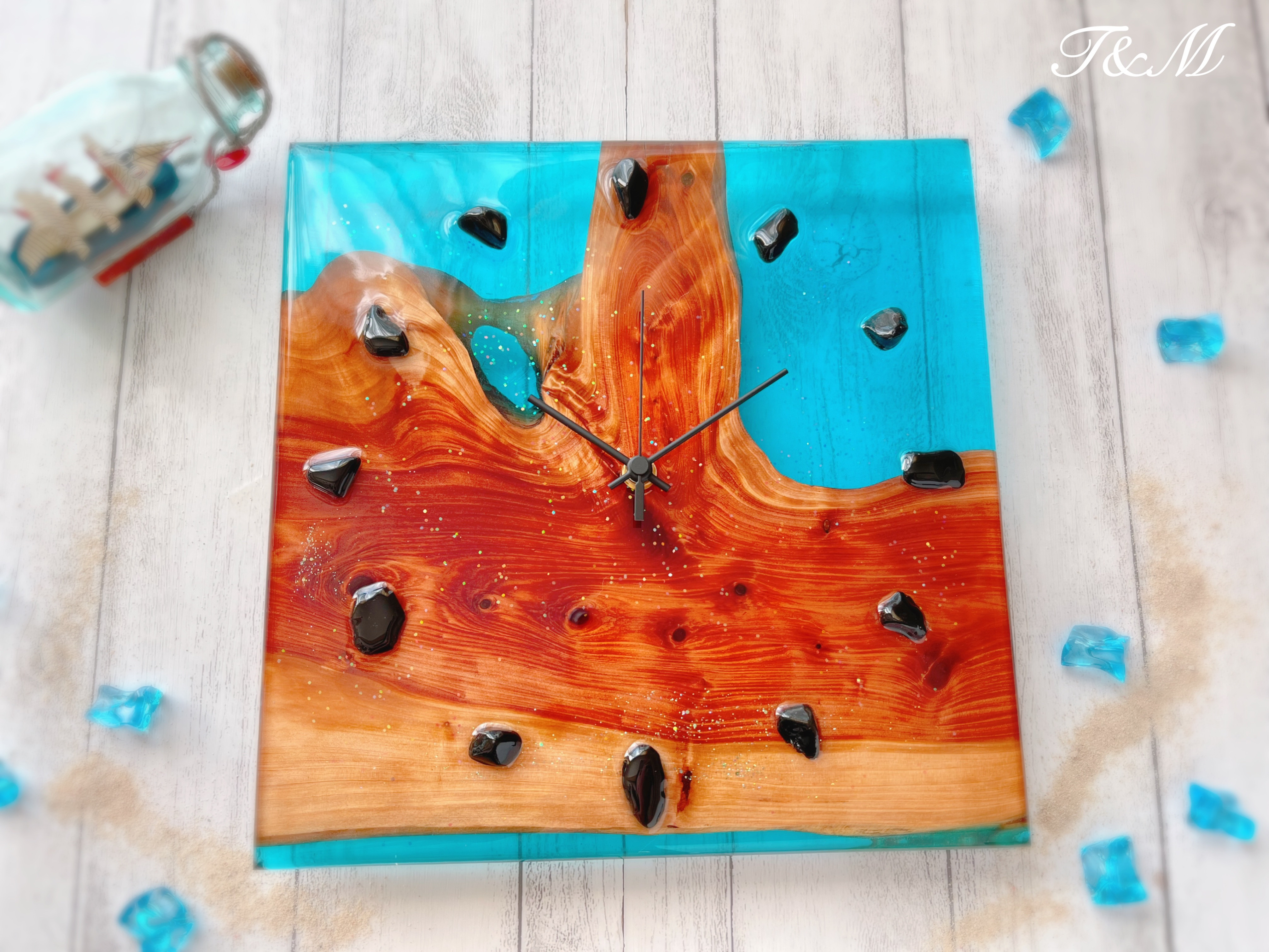 ウッド レジン 壁掛け時計 (アクアブルー/天然石)　【1点もの】