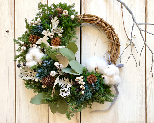 ✤28〜30センチ✤針葉樹とホワイト系のクリスマスリース*ハーフリース