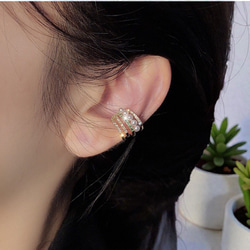 イヤーカフ パール 18K ゴールド 金属アレルギー対応 レディース 片耳 小さめ グリーン 仕事 プレゼント オフィス 4枚目の画像