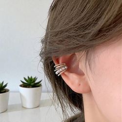 イヤーカフ パール 18K ゴールド 金属アレルギー対応 レディース 片耳 小さめ グリーン 仕事 プレゼント オフィス 3枚目の画像