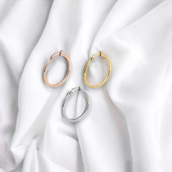 圈形耳環 18K 金屬過敏相容手術不鏽鋼 316L 女銀色金色粉紅簡約 第5張的照片