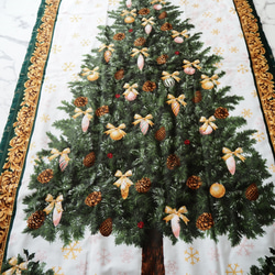 クリスマスツリーのタペストリー【壁掛け　パッチワーク　キルト】 4枚目の画像