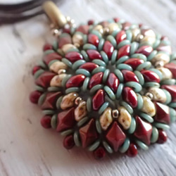 【新色・数量限定】circle beads necklace - charcoal red Φ4.3cm 1枚目の画像