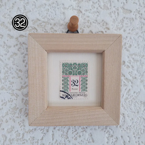 外国切手のインテリアフレーム(刺繍モチーフ/ハンガリー