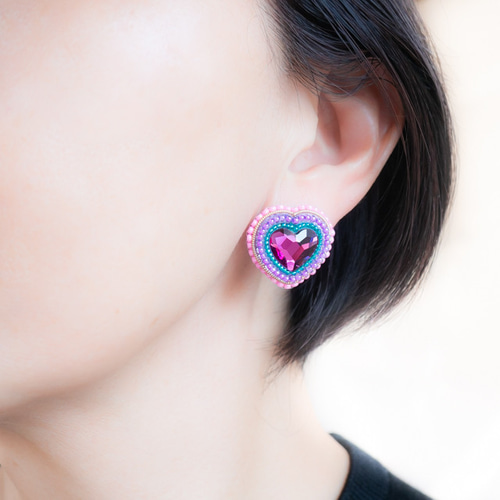 【620】ビジューとハートのピアス／イヤリング／ラインストーン 620】ビジューとハートのピアス／イヤリング／ラインストーン 【公式通販】