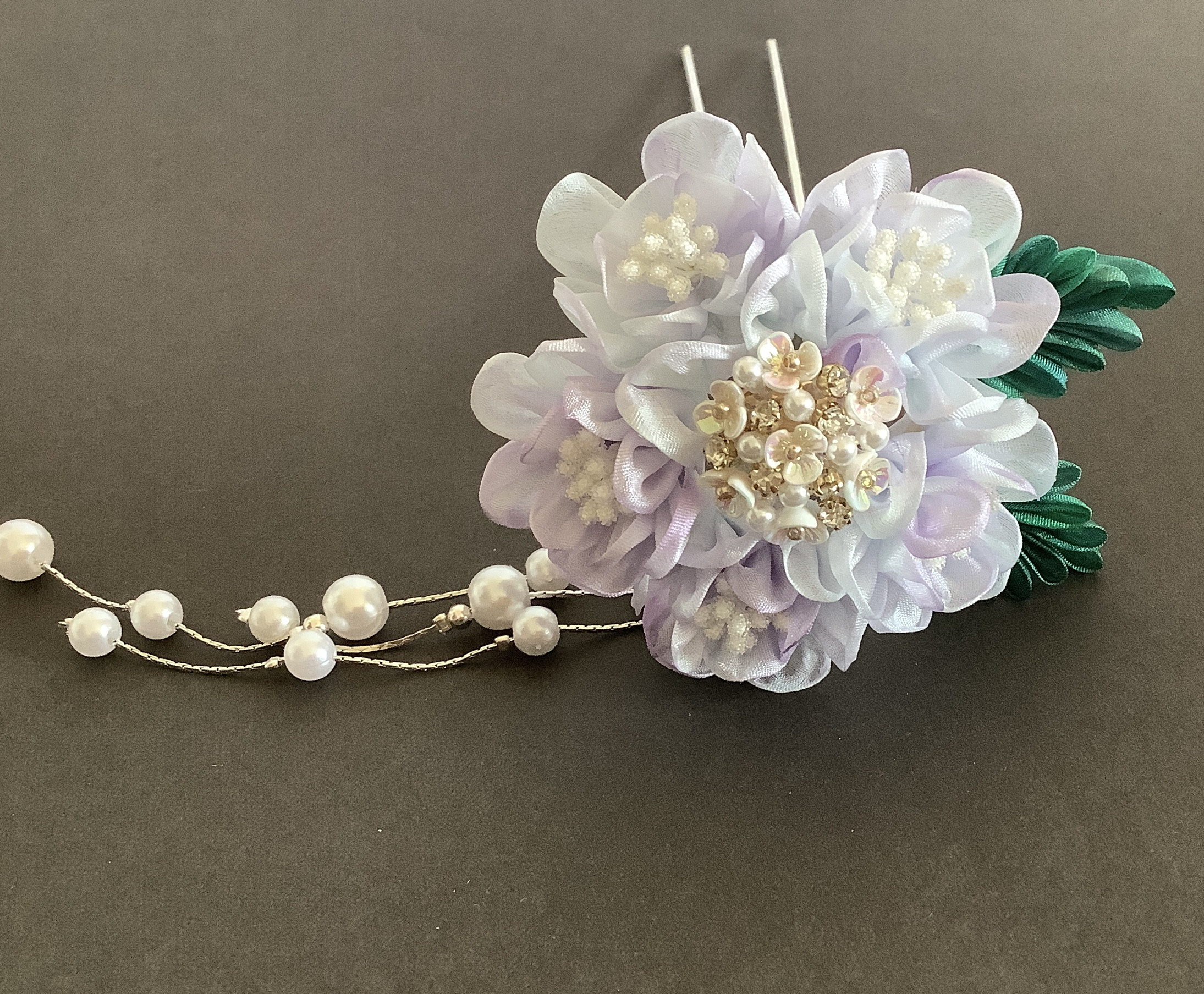 つまみ細工の髪飾り