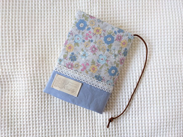 文庫本サイズ ブルー花柄×水色 ブックカバー ブックカバー mii 通販