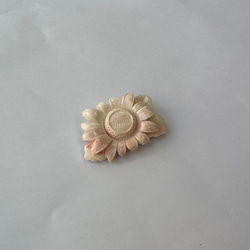珊瑚彫りブローチ『菊』　訳あり特価品　R41106H1 10枚目の画像