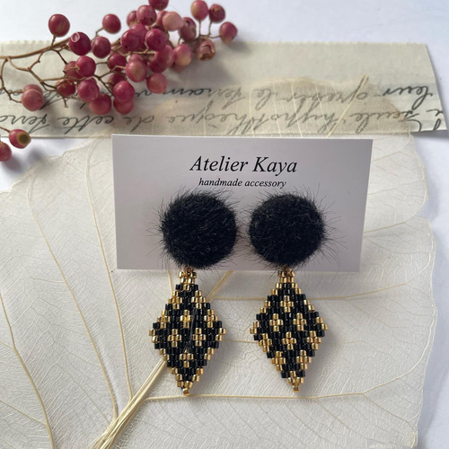 ファーカボション ビーズステッチ デリカビーズ イヤーアクセサリー