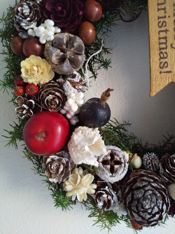 クリスマスリース  どっさり木の実のクリスマスリース 4枚目の画像