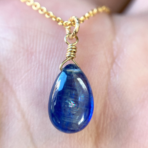 現品☆虹入り】14kgf✳︎カイヤナイトのペアシェイプネックレス