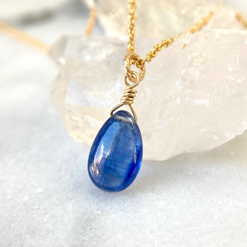 現品☆虹入り】14kgf✳︎カイヤナイトのペアシェイプネックレス