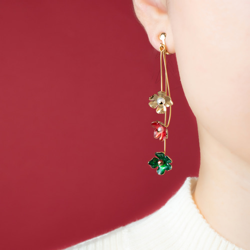 K14gf ゆれるクリスマスツリー 大ぶりピアス(イヤリング変更可