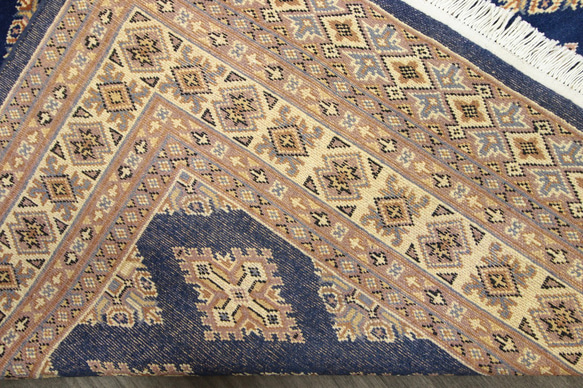 新品　受け継がれる手織り伝統工芸品　高級ラグ美しいディープブルーパキスタン手織り絨毯　155x258cm　＃685 8枚目の画像