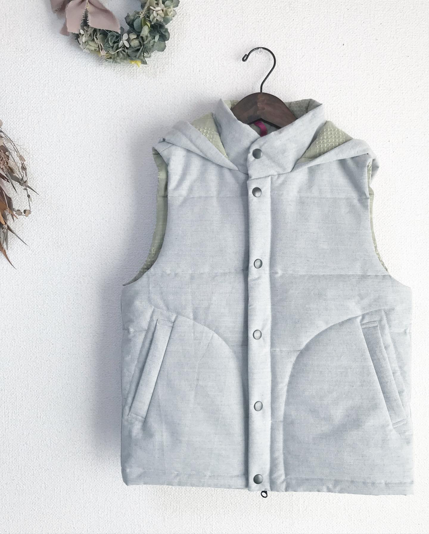 （Hjärta）ドビークロス×綿ウールバフ中綿キルトベスト　light grey