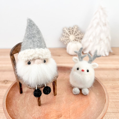 ✿羊毛フェルト✿サンタさんとトナカイさんのCoffee Time✿ サンタさんとトナカイさん ✦︎羊毛フェルトインテリア✦︎ | sugar bell