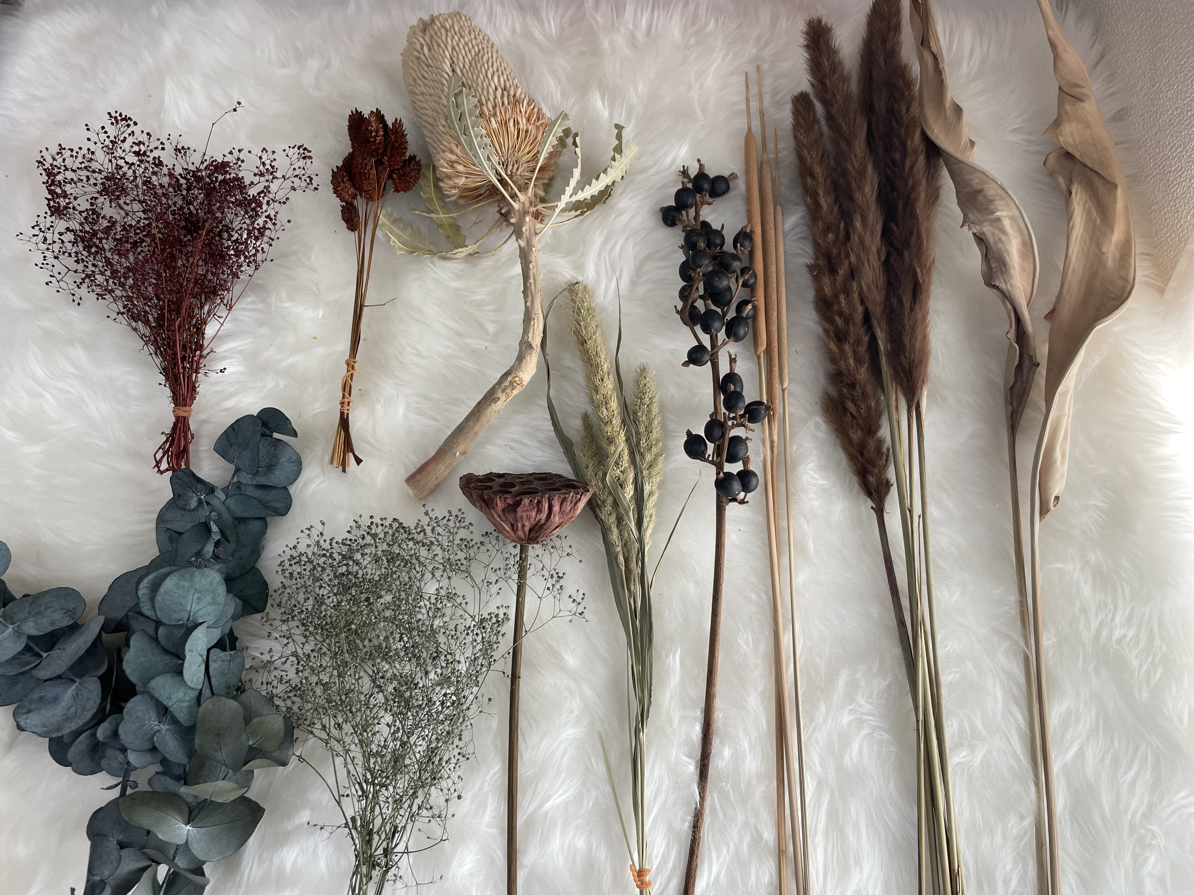 ドライフラワー　インテリア　アンティークブラウンのデコレーションフラワーセット　ウエルカムスペース　そのままが触るだけ