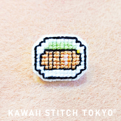 とんかつ【ブローチ】バッチ バッジ 豚 食べ物 フード 刺繍 かわいい クロスステッチ ポップ オーダーメイド 1枚目の画像