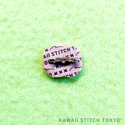 とんかつ【ブローチ】バッチ バッジ 豚 食べ物 フード 刺繍 かわいい クロスステッチ ポップ オーダーメイド 4枚目の画像