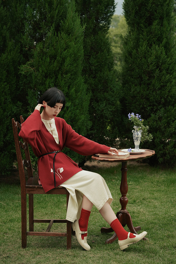 紅色 日系復古和服款針織開衫 改良國風玫瑰提花厚實毛衣外套 (不含腰帶) 第11張的照片