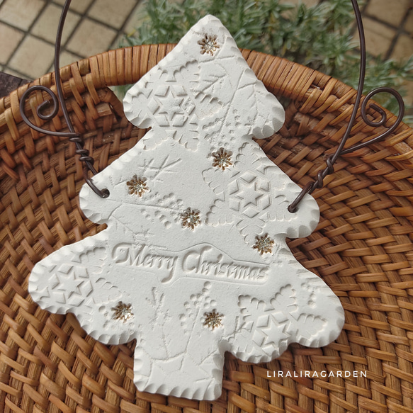 まるでクッキーのようなクリスマスツリー　陶オーナメント　素焼き　ガーデニング　インテリア　ホワイトクリスマス 2枚目の画像