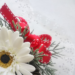 ❁聖誕迷你粘土花佈置-米白色非洲菊玻璃花瓶❁ 第11張的照片