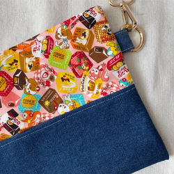 在庫限り　ショルダーティッシュケース　サコッシュ　保育士　お散歩　調節できるストラップ付き　ハイカラ横丁 5枚目の画像