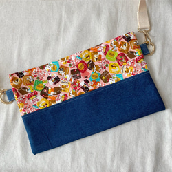 在庫限り　ショルダーティッシュケース　サコッシュ　保育士　お散歩　調節できるストラップ付き　ハイカラ横丁 4枚目の画像