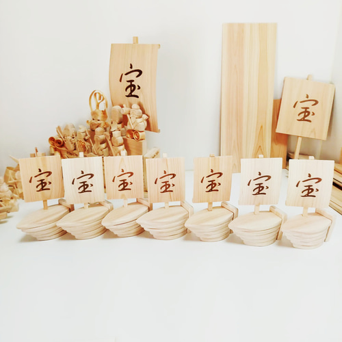 福の神様へ　希望の物を揃えた　専用出品になります。 青龍三年」方格規矩四神鏡のレプリカ 高槻市 贈答 ギフト 産地