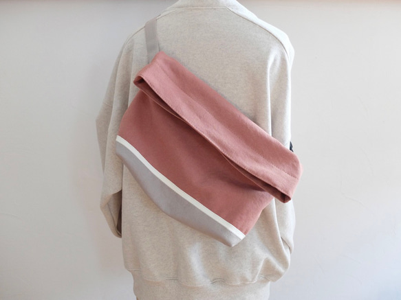 Body bag  ウスベニ×アイスグレー（柔らかな帆布） 1枚目の画像