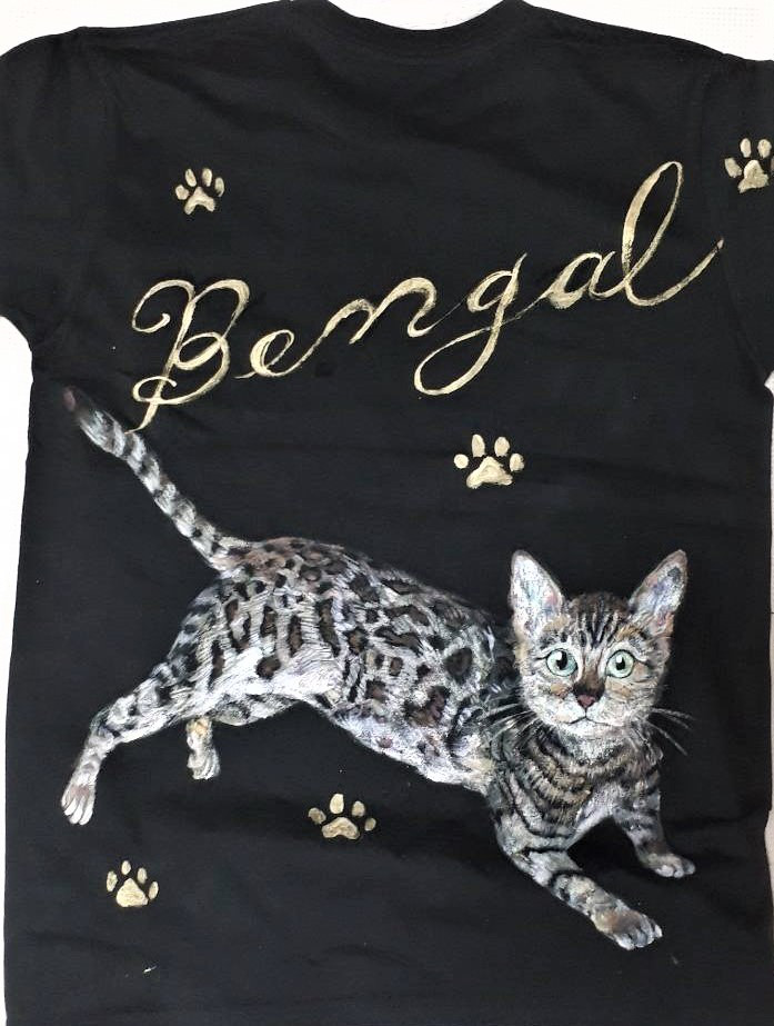 「かわいベンガル猫」Tシャツ　ペット　似顔絵 猫 Tシャツ　お好きなポーズ・写真で♪　リアル描写　綿　名入れ　プレゼント