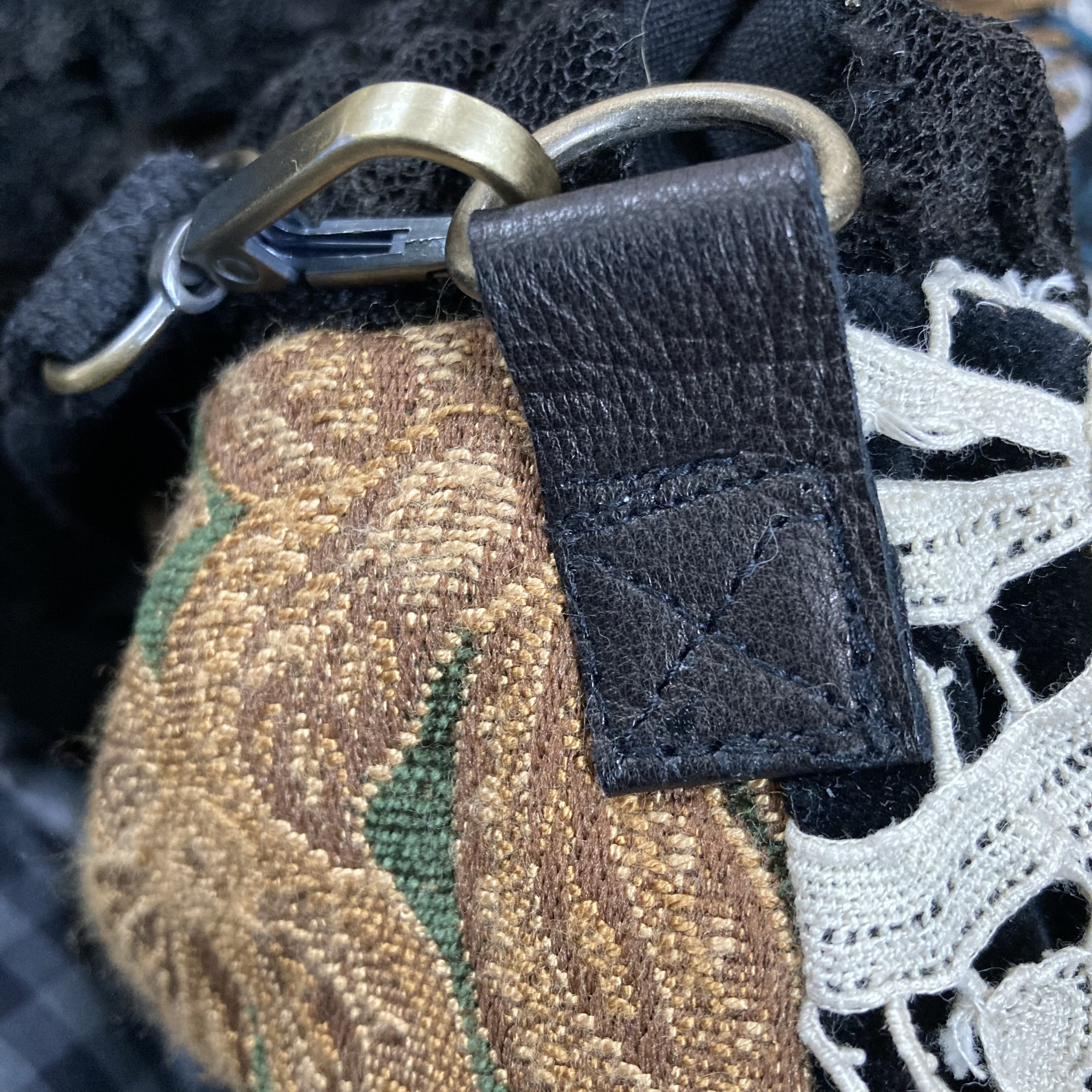 ＊秋冬限定♪フレンチゴブラン＆ベルベットなど6パッチのパンプキン型ドローストリングショルダーポシェット♪コサージュ付＊