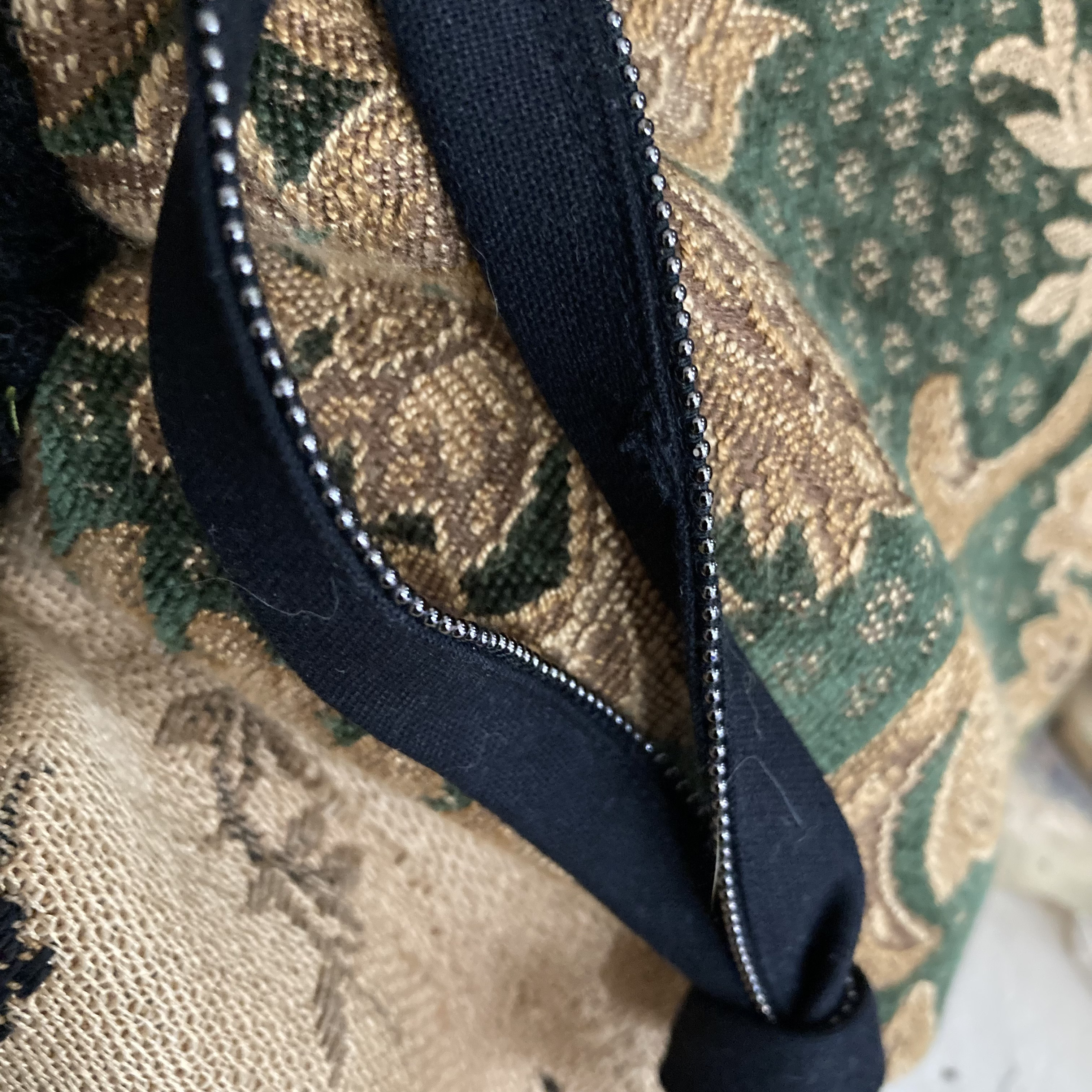 ＊秋冬限定♪フレンチゴブラン＆ベルベットなど6パッチのパンプキン型ドローストリングショルダーポシェット♪コサージュ付＊