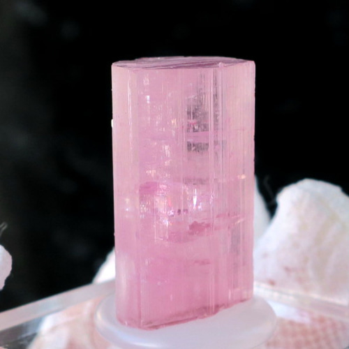 送料無料】アフガニスタン産ピンクトルマリン結晶柱/原石 pink
