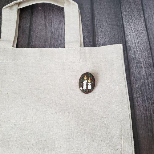 大人のクリスマス 刺繍ブローチ 穏やかな灯りのキャンドル