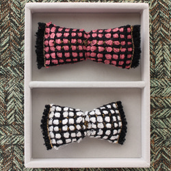ヘアピン リボン ヘアアクセサリー イタリア素材 パッチンどめ キャンディー ブラック＆ピンク 2枚目の画像