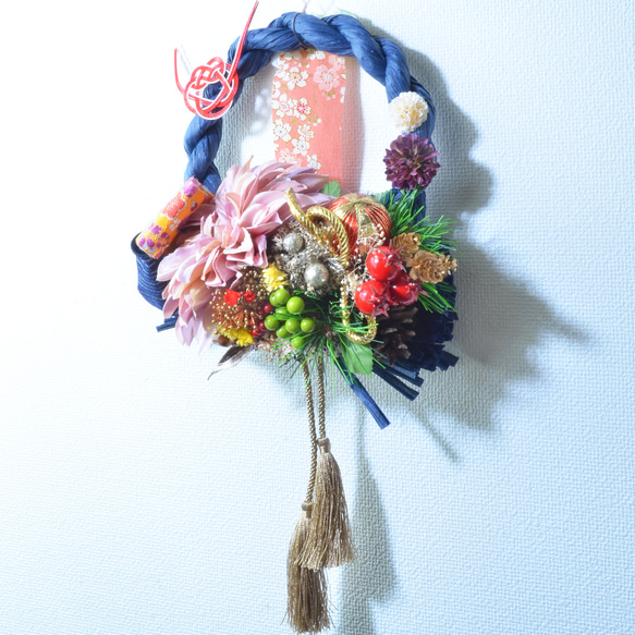 「幸せを呼ぶ」 お正月 しめ縄飾り おしゃれ 手作り ハンドメイド サークルブルー ０１ 1枚目の画像