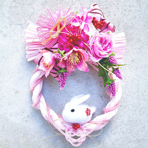 ピンクぴんくのお正月飾り 輪飾り ばら 卯年 お正月飾り 兎 壁掛け