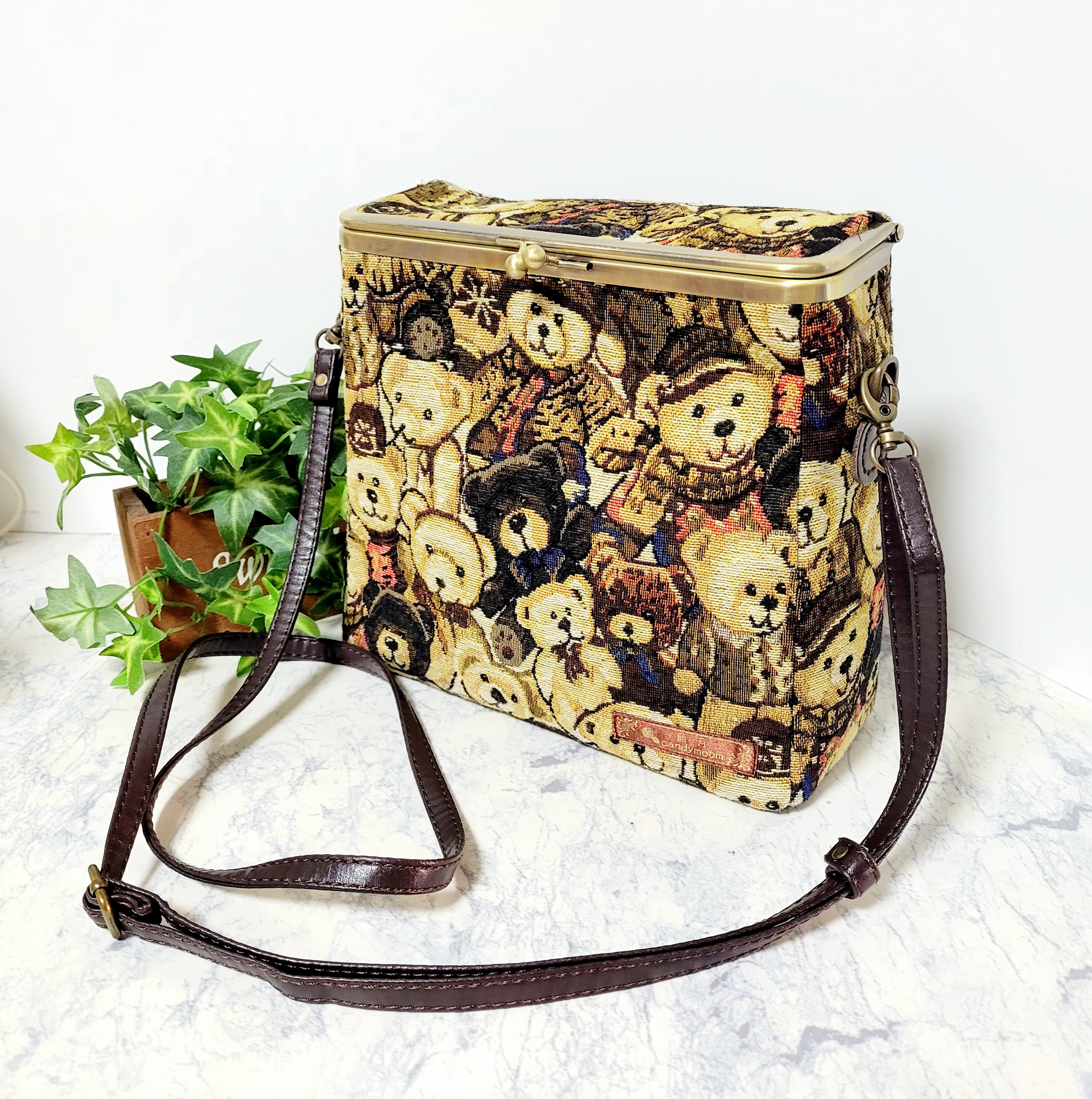 クマデザイン ショルダーバッグ