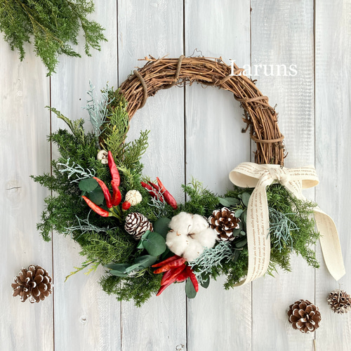 ボタニカルクリスマスリース ハーフムーンタイプ ピメント唐辛子と